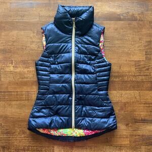 Lilly Pulitzer Women’s navy blue Down puffer Vest, Preppy Chic, Size XS